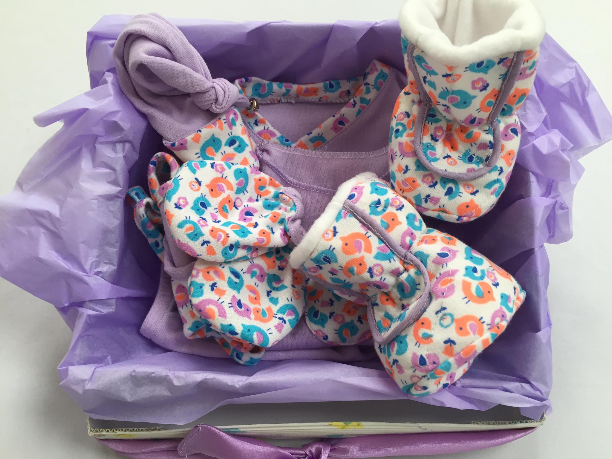 Primera muda nina caja regalo